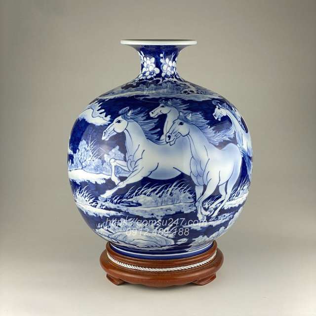 Bình hút tài lộc cho người mệnh Thủy